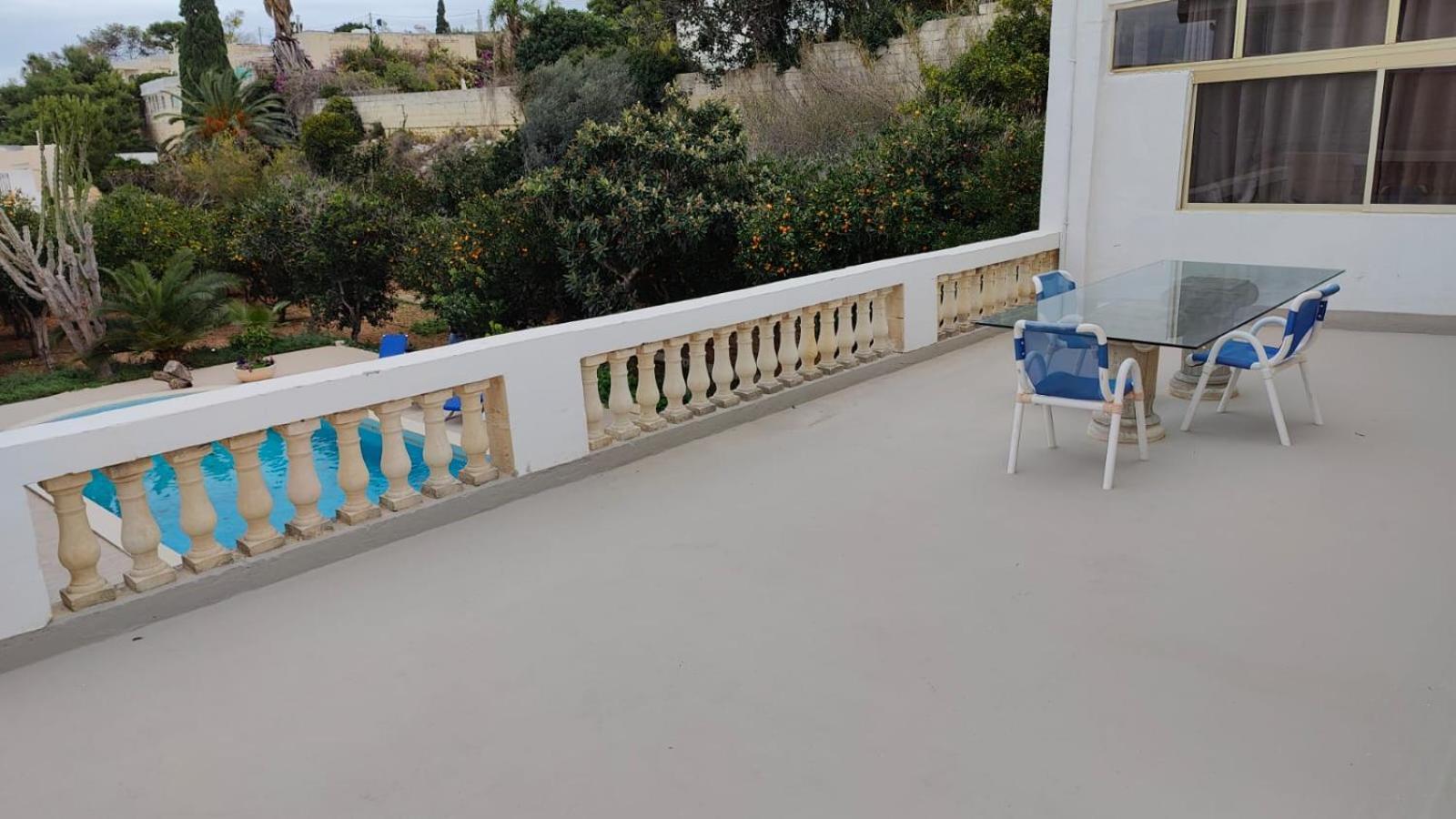 Stunning Villa With Pool, Table Tennis, Table Soccer And A Pool Table Naxxar Εξωτερικό φωτογραφία